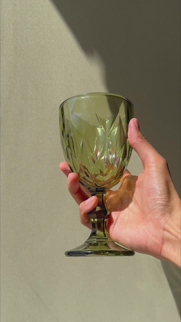 Video de la copa para agua Libbey Diamond verde olivo 320 ml