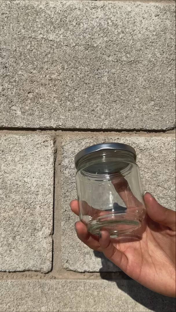Cargar vídeo: video detalles frasco de vidrio maha