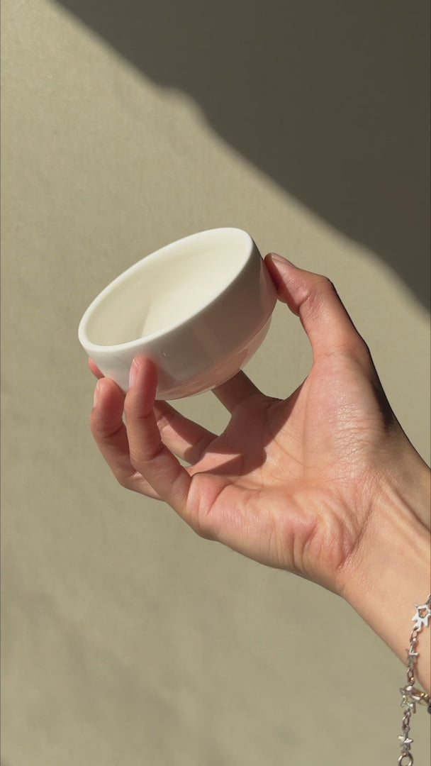 Cargar vídeo: Tazón apilable profesional de porcelana vitrificada blanco premium muy resistente Banquet 120 ml - Ø 8.3 cm