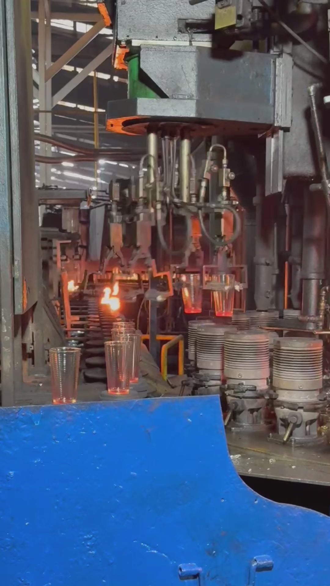 Vaso tubo de vidrio grueso transparente H.B. 300 ml