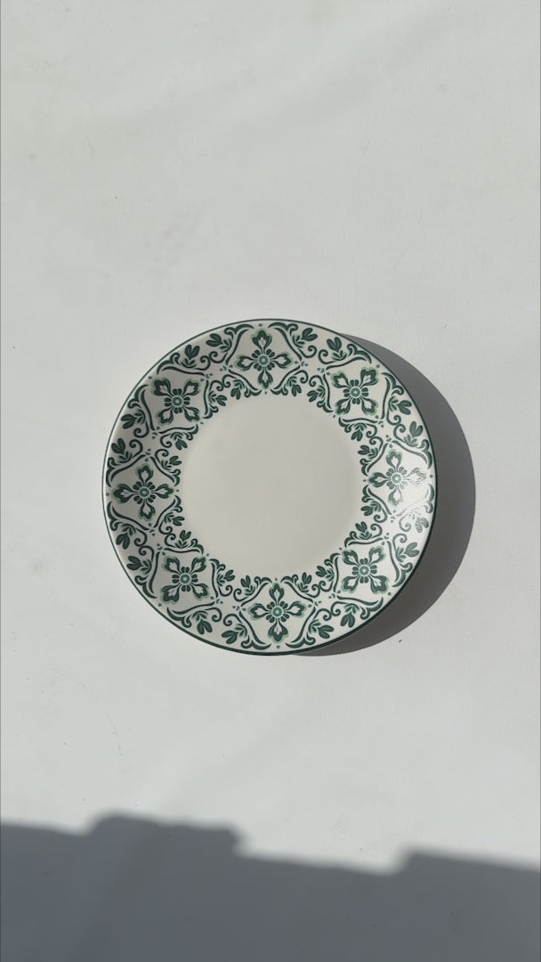 Video del plato Regina de cerámica Talavera Verde Ø 19 cm