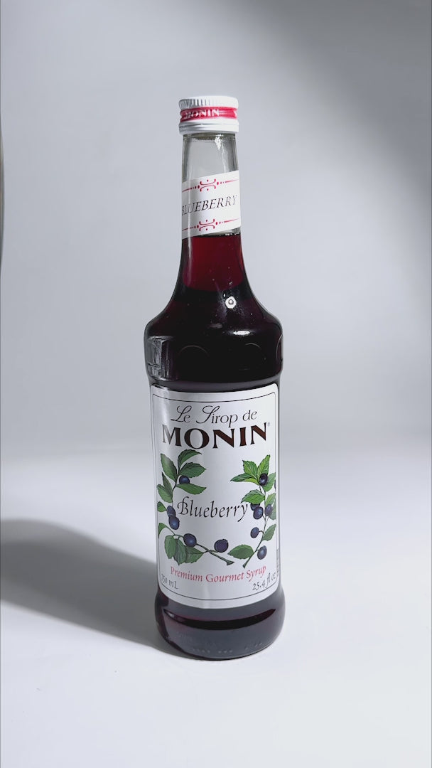 Cargar vídeo: Jarabe de mora azul botella de vidrio Monin 750 ml