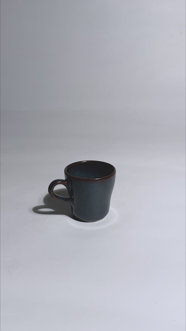 Video del acabado y diseño de la taza para espresso Glorie Kaff