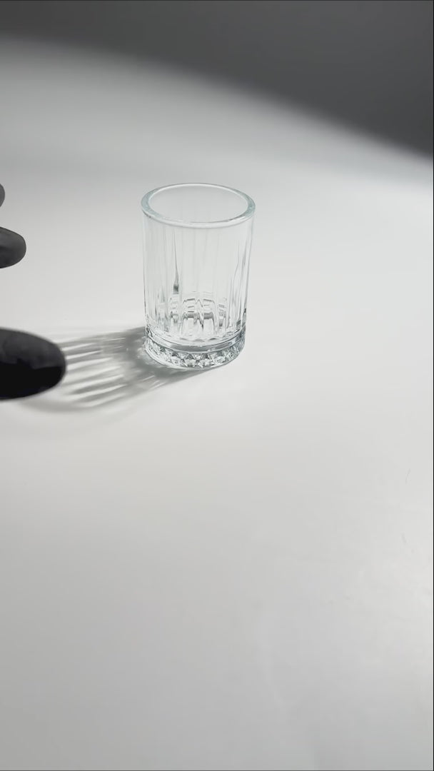 Cargar vídeo: video detalles tequilero vidrio maha