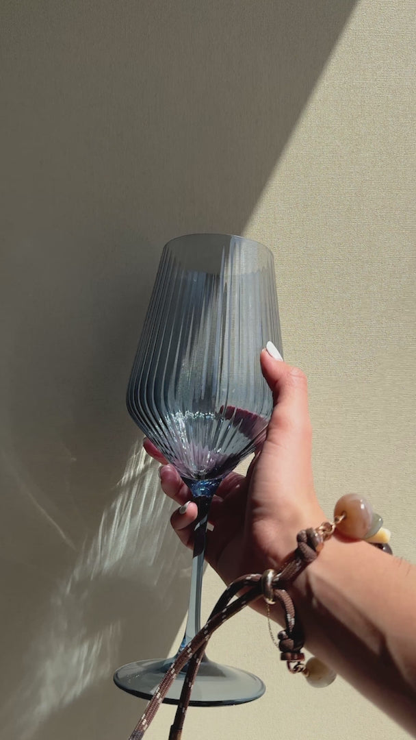 Cargar vídeo: video detalles copa de cristal maha