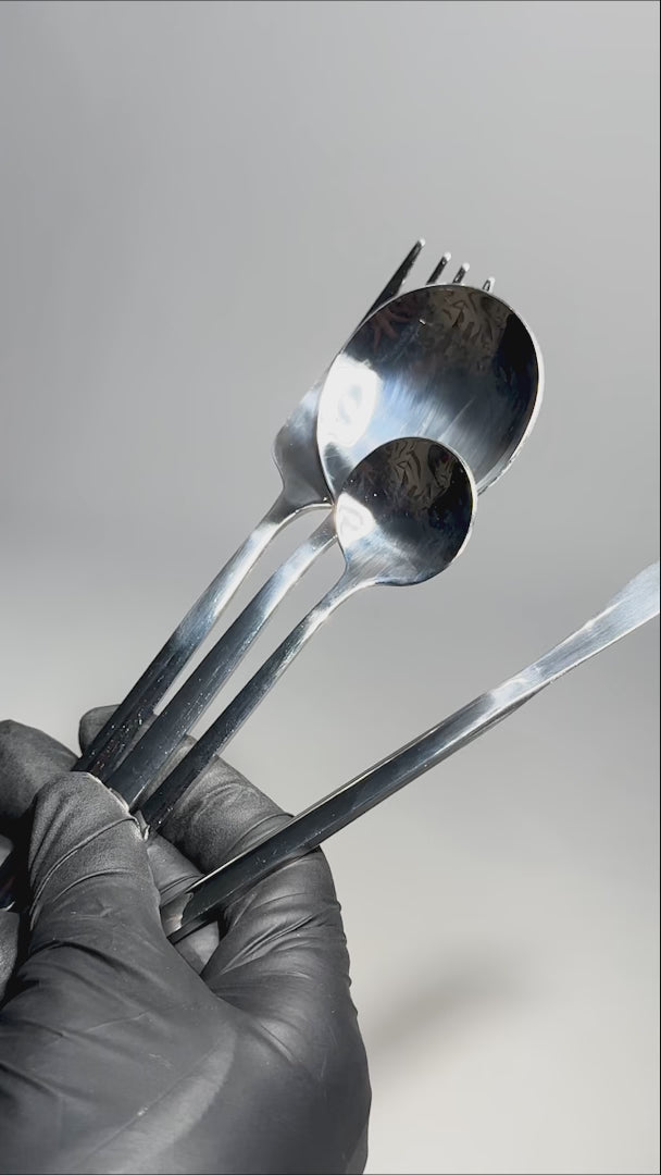 Cargar vídeo: Cubiertos de mesa de acero inoxidable plata Santiorini