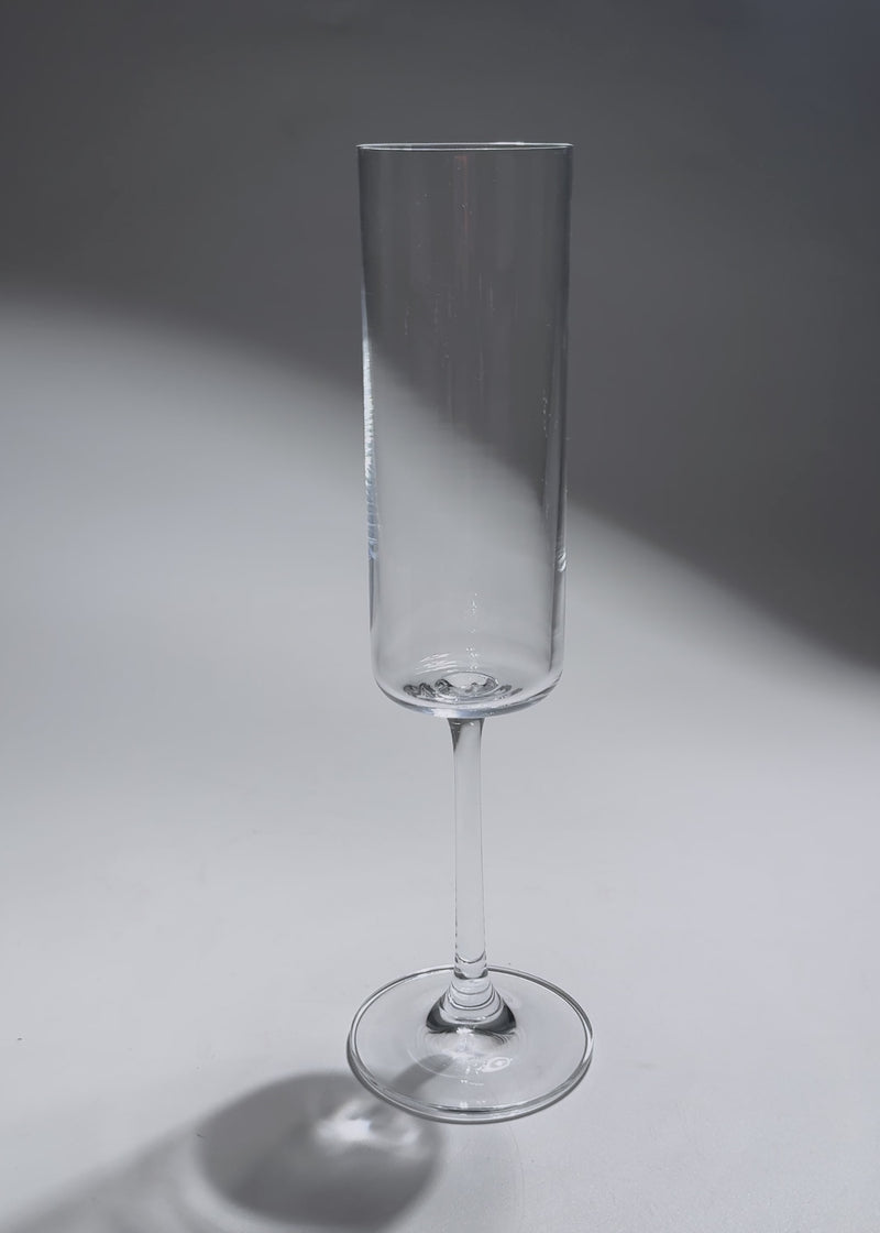 Video de estudio de la copa flauta Opera de vidrio transparente de 190 ml para champaña.
