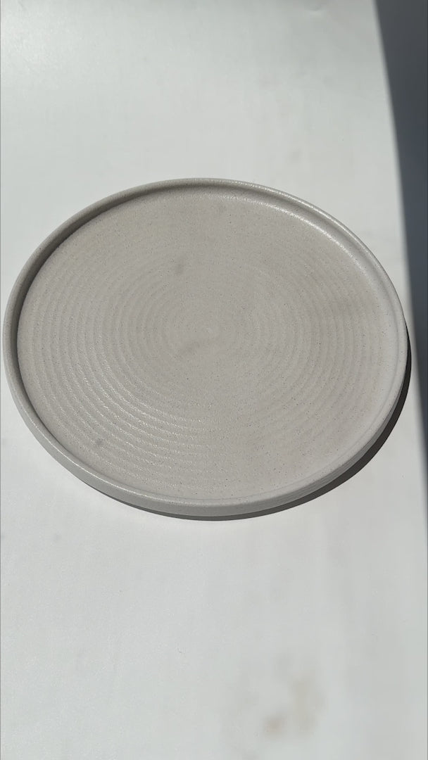 Video del plato trinche de porcelana Liora Ripple Ø 28 cm