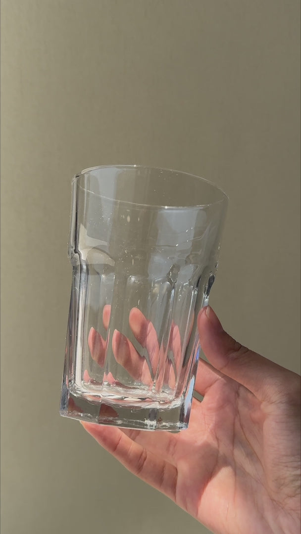 Cargar vídeo: Video del vaso highball de vidrio Gibraltar DuraTuff 355 ml