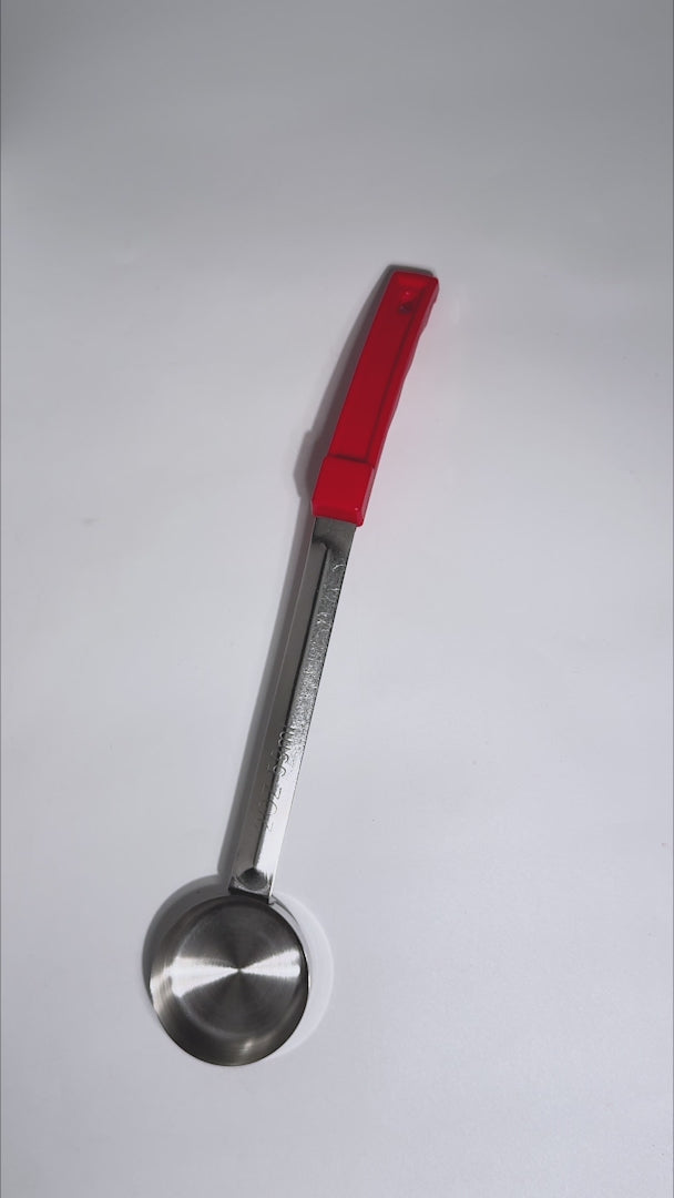 Video del cucharón dosificador profesional de 20 oz para cocina y restaurante