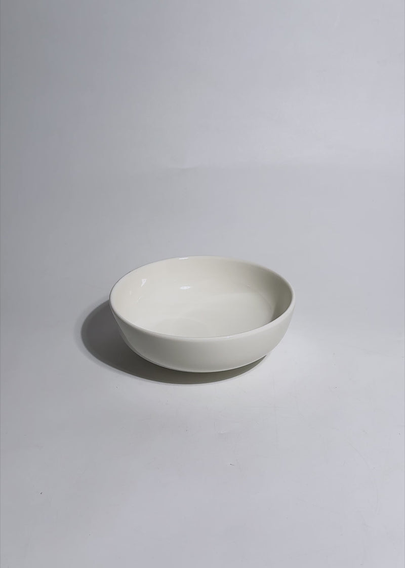 Video de uso de tazón Hygge de porcelana blanca de 14 cm