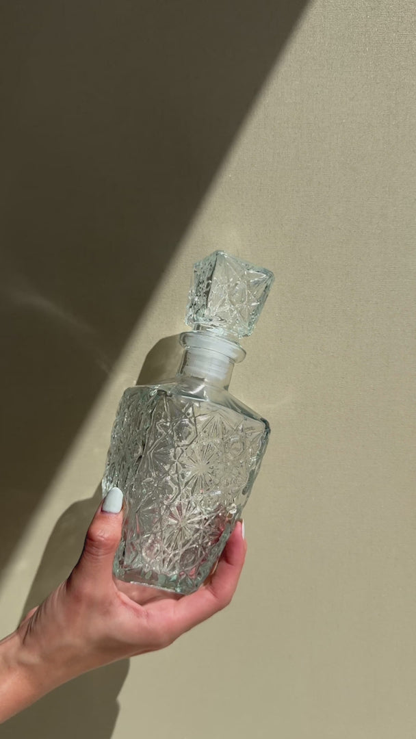 video detalles licorera de vidrio maha