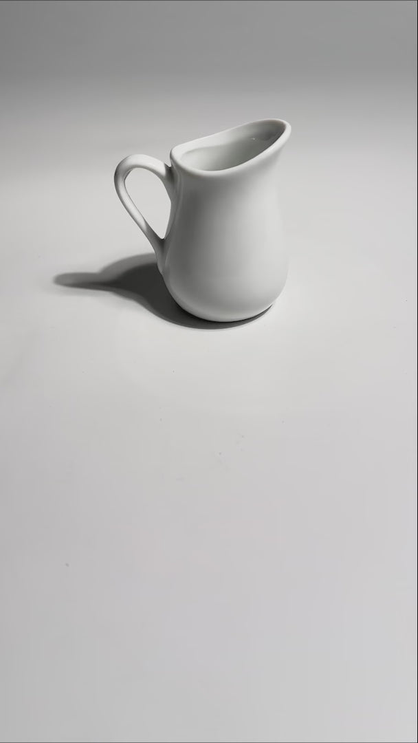 Cargar vídeo: video detalles cremera porcelana maha