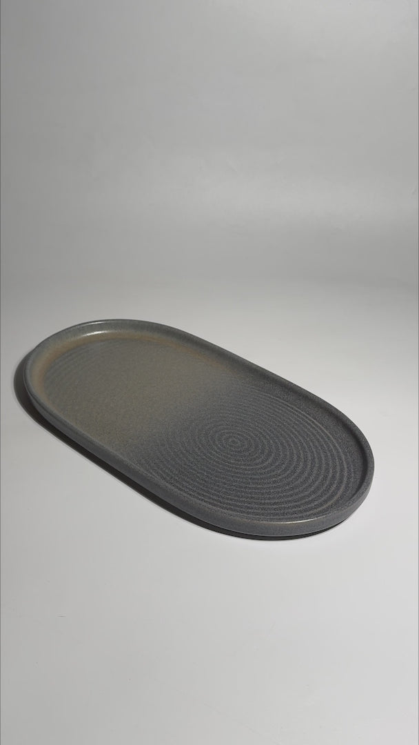 Video del plato ovalado de porcelana Hornfels Ripple 33 × 18 cm