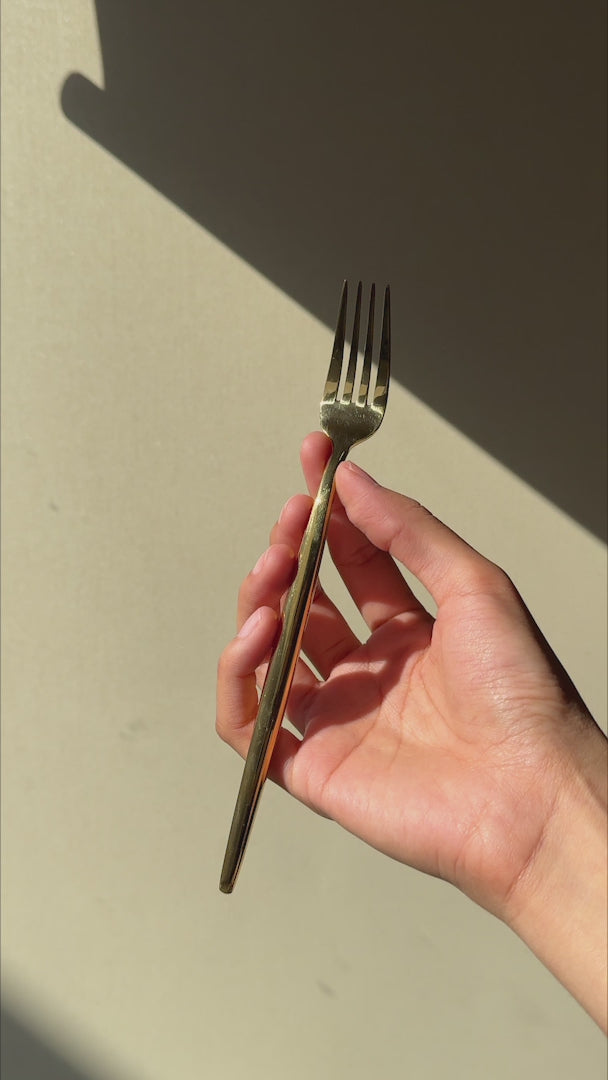 Video del tenedor de mesa de acero inoxidable dorado Galaxy 18.5 cm