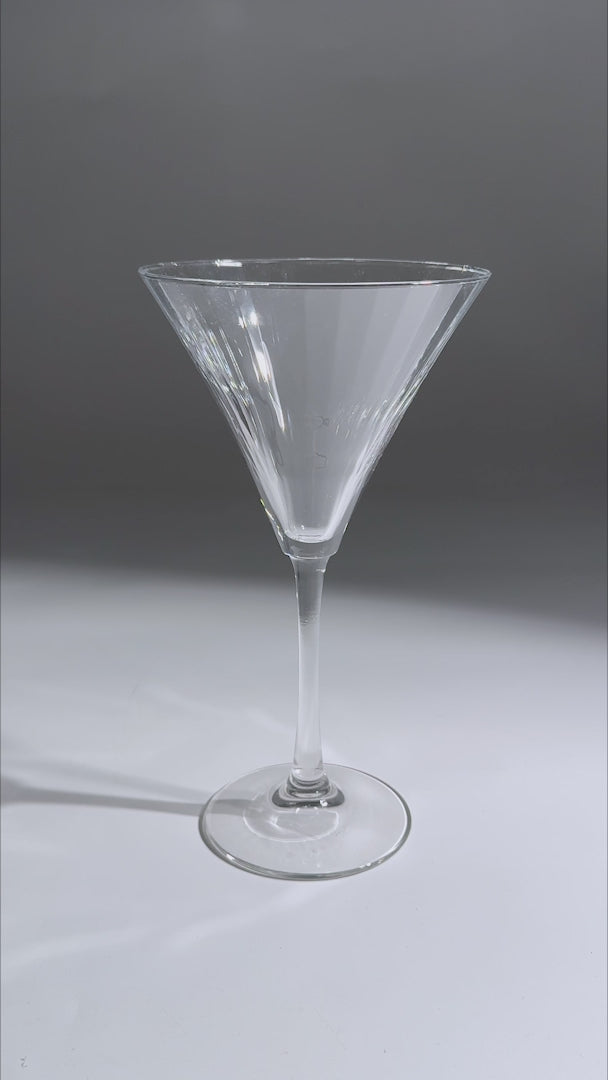 Video de la copa para martini de vidrio Linear 281 ml