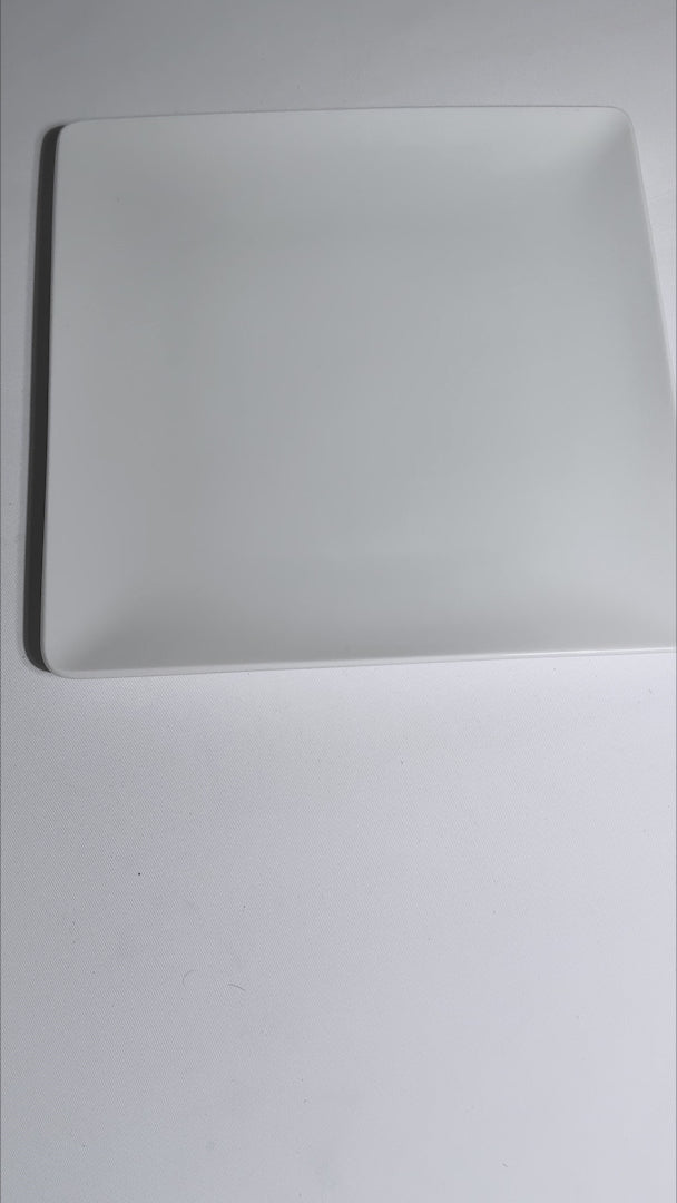 Cargar vídeo: Plato trinche cuadrado de porcelana blanco personalizado logo simple Messina 21 cm
