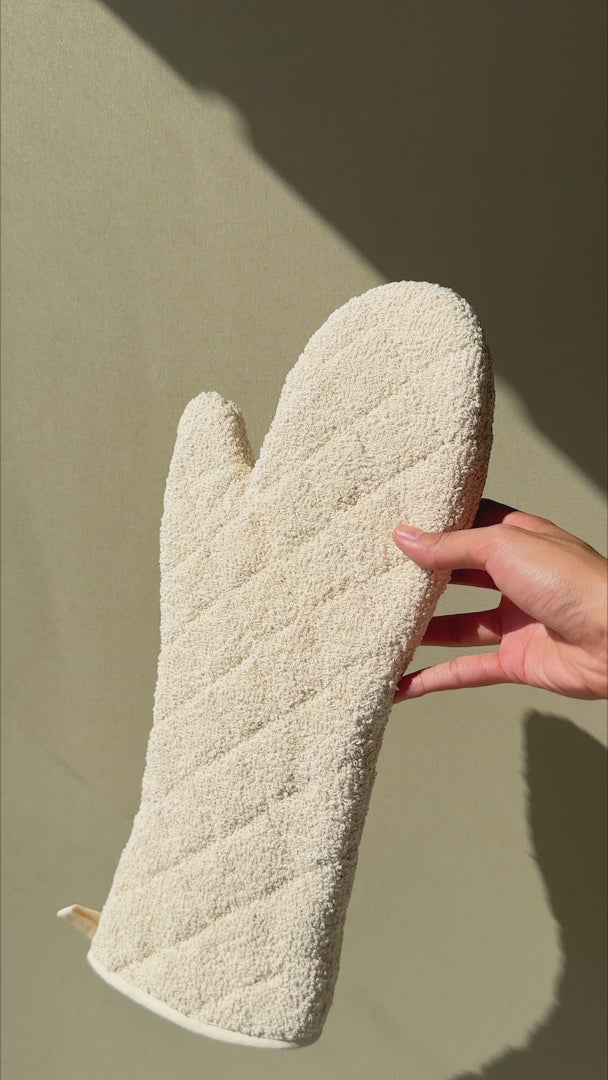 Cargar vídeo: Guantes de cocina profesional beige resistente a 300° C 16"