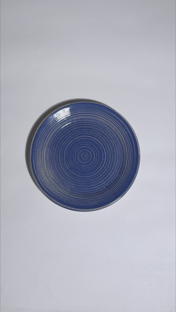 Video del diseño concéntrico y acabado azul del plato México Lindo