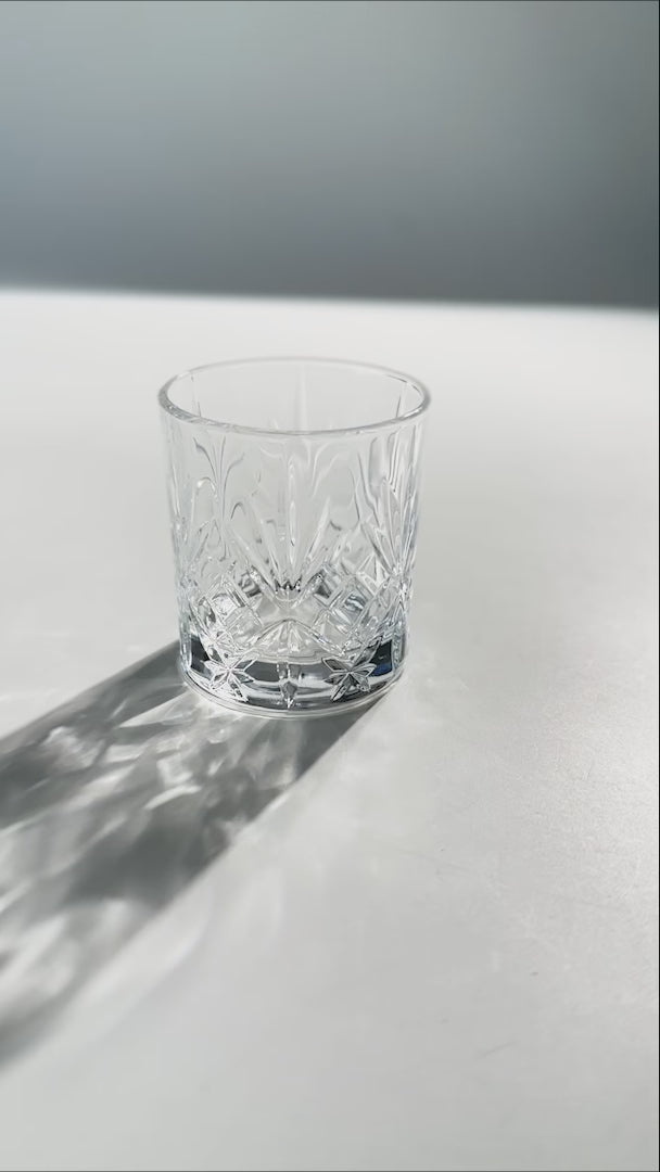 Cargar vídeo: video detalles tequilero vidrio cortado maha