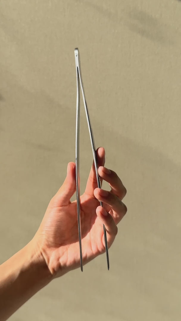 video detalles pinza de cocina maha