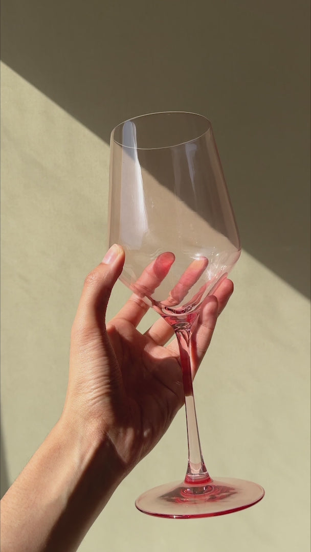 Cargar vídeo: video detalles copa para vino maha