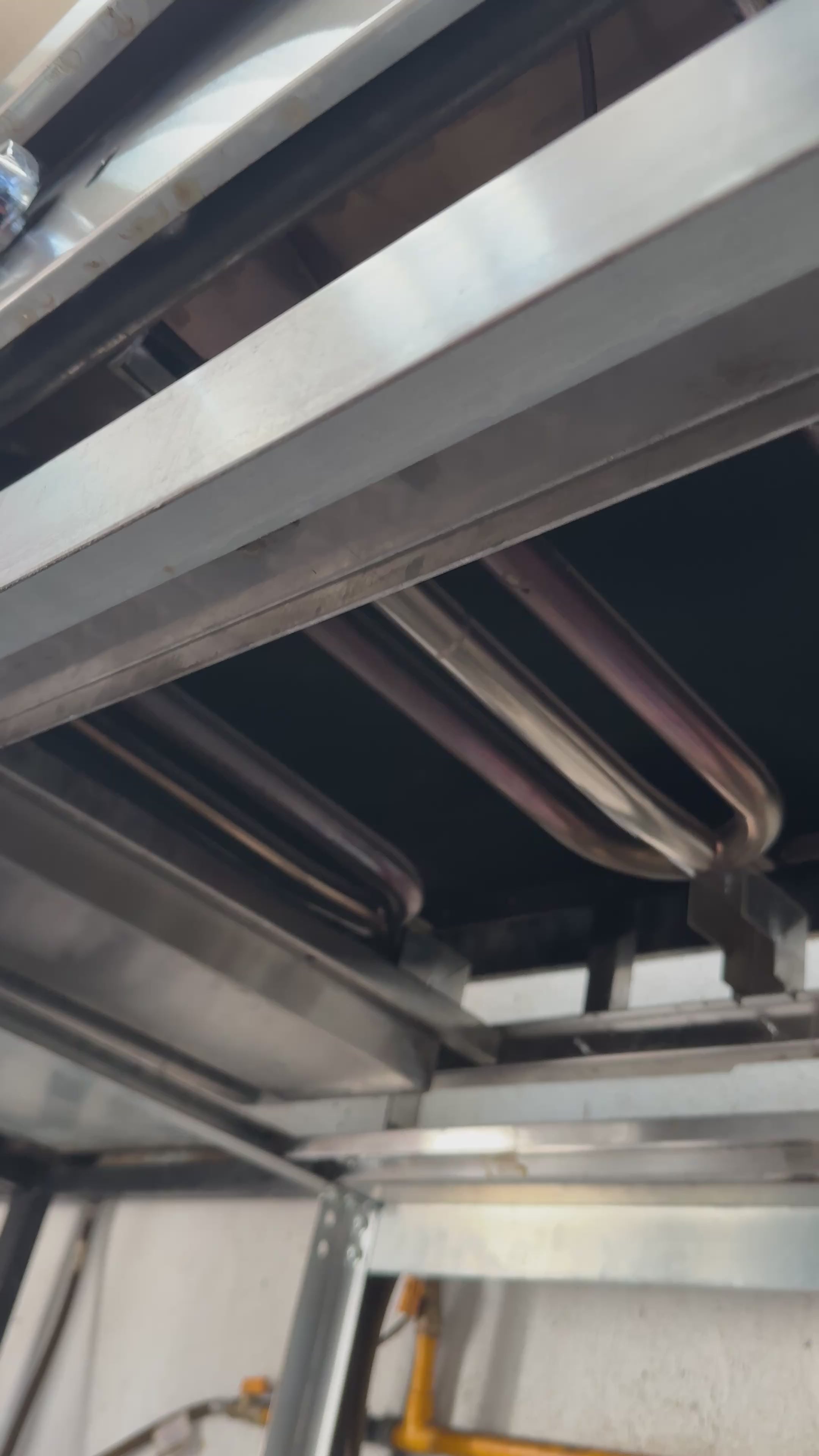 Cargar vídeo: Plancha de acero inoxidable NSF de gas 36", 3 quemadores 69,000 BTU, con placa de acero rolado en frío. Premium (Base por separado)