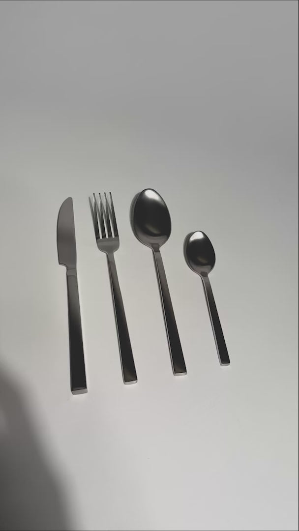 video detalles cubiertos de mesa maha