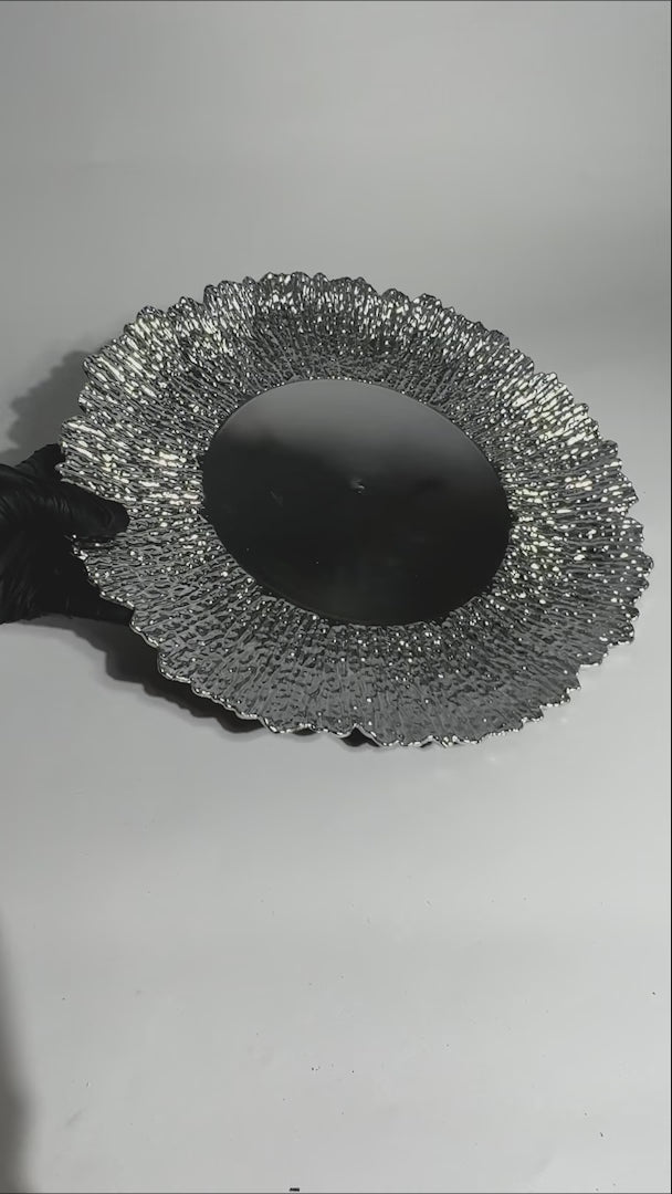 Cargar vídeo: Plato base de plástico plata Amapola 33 cm