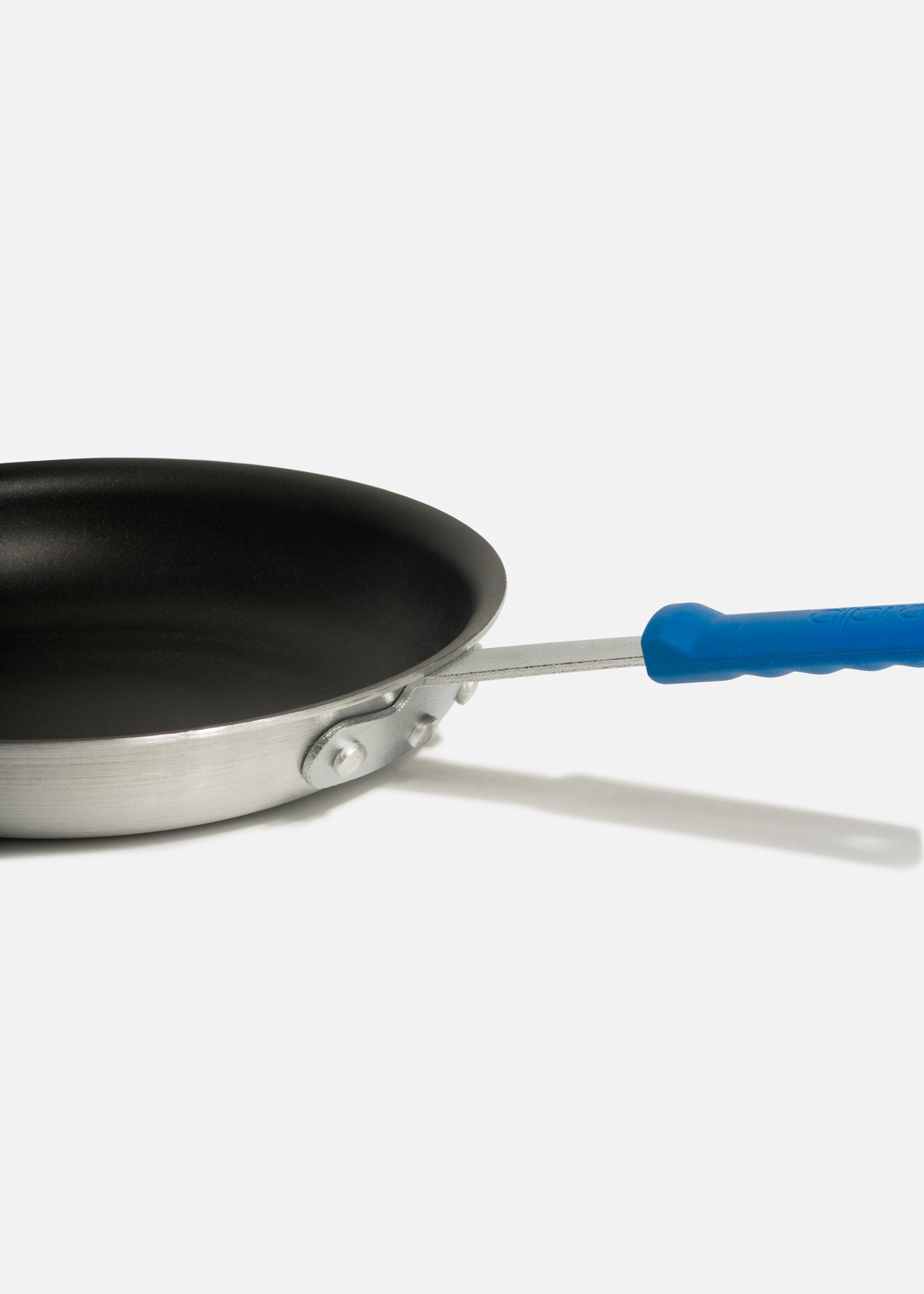 encuentra sarten de aluminio maha