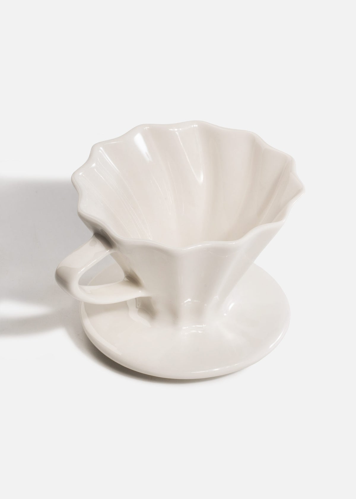 Dripper de porcelana de 11 cm para café filtrado — fotografía de producto, vista 1