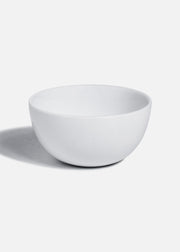 Taza para consomé de porcelana blanca sin asa de 200 ml, vista completa.