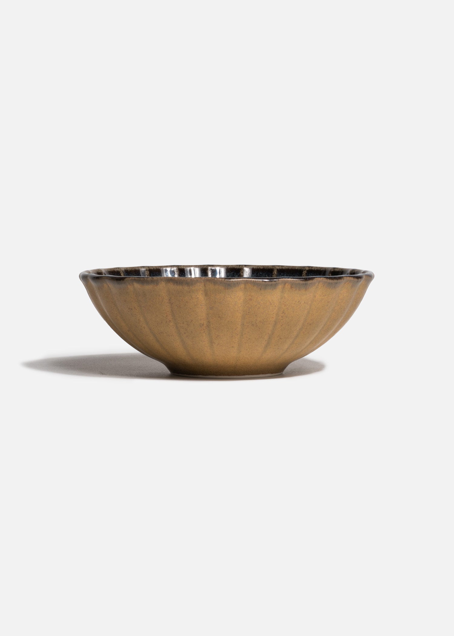 Vista frontal del bowl de porcelana Sphere Ocean East