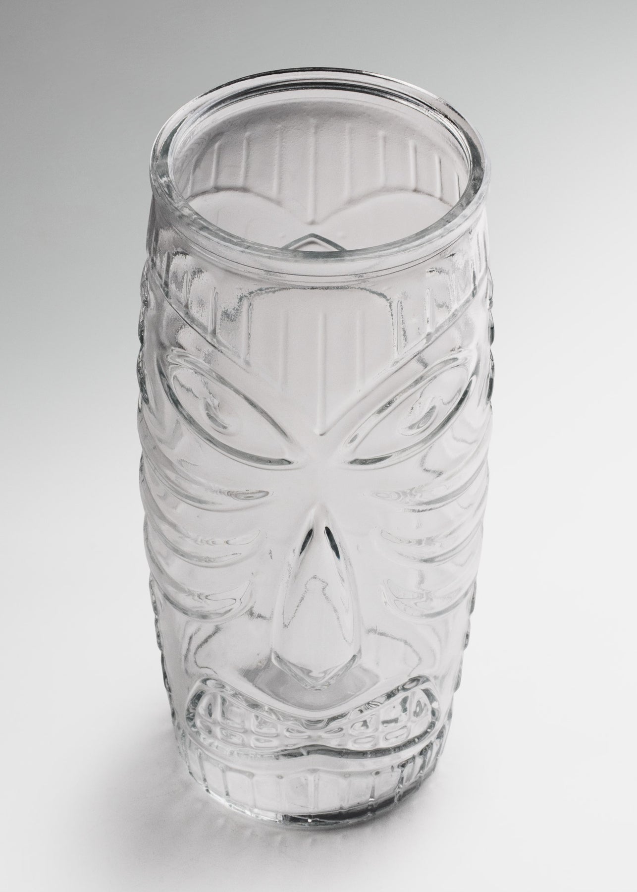 encuentra vaso tiki maha