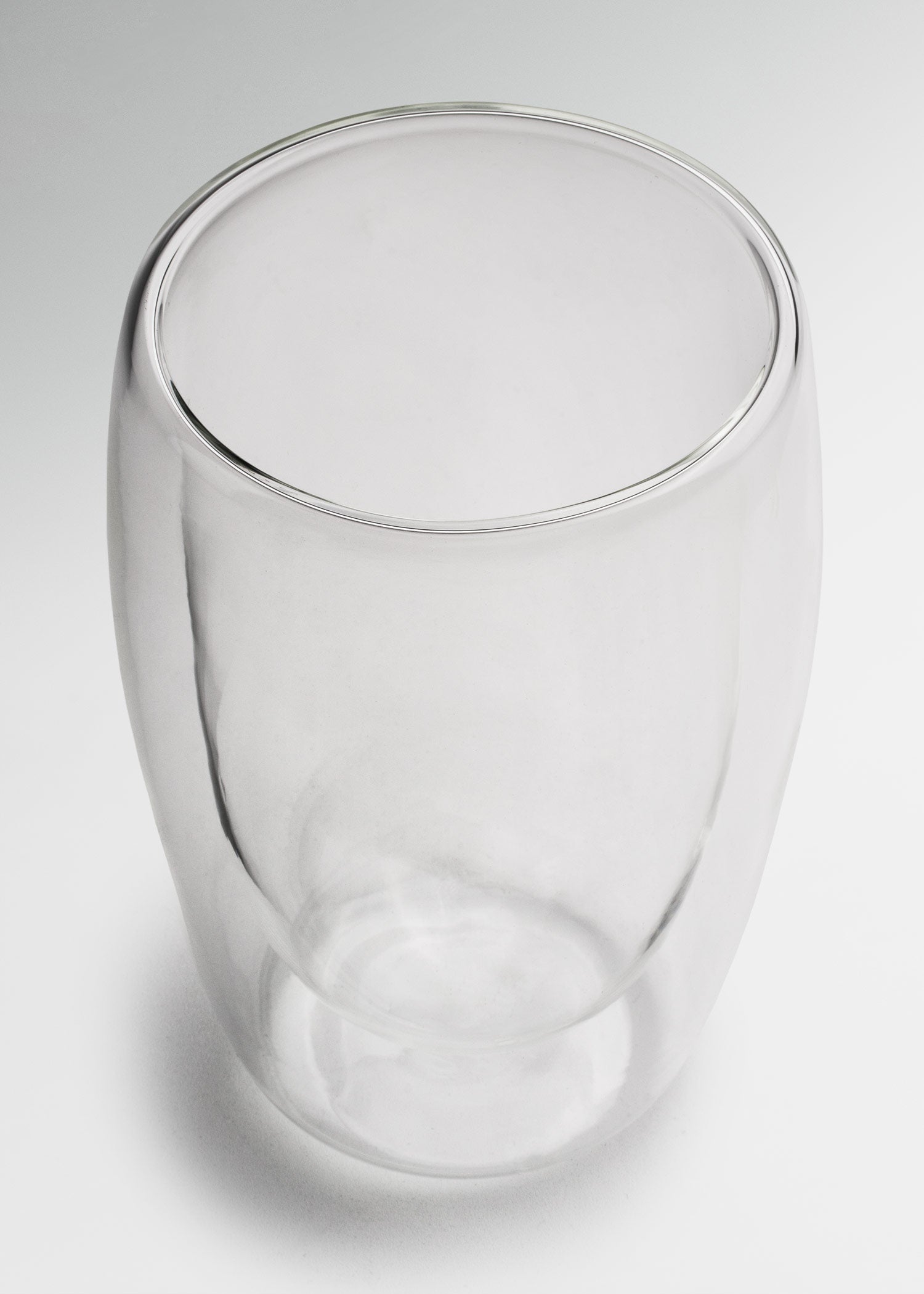 encuentra vaso de vidrio maha