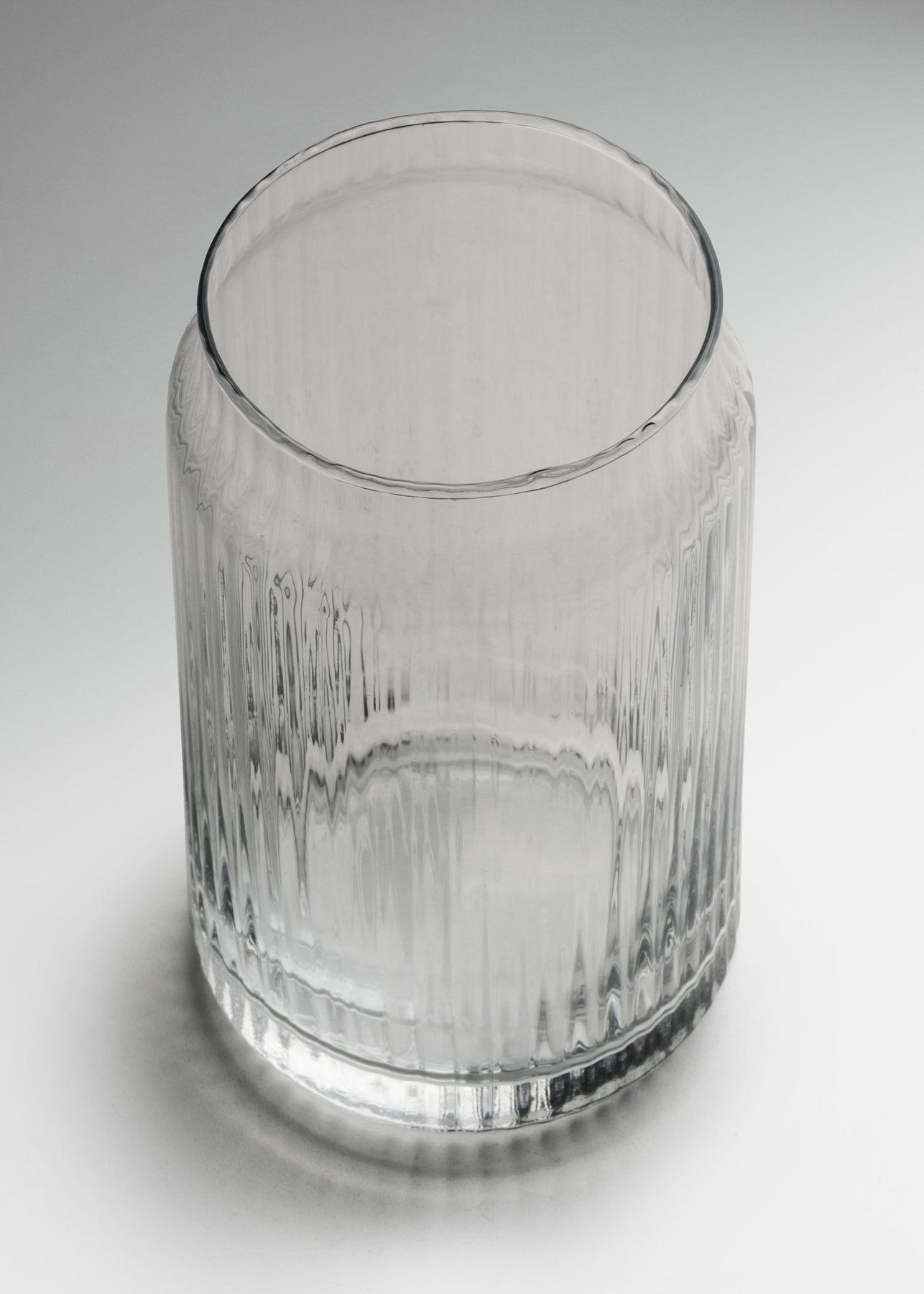 encuentra vaso de vidrio maha