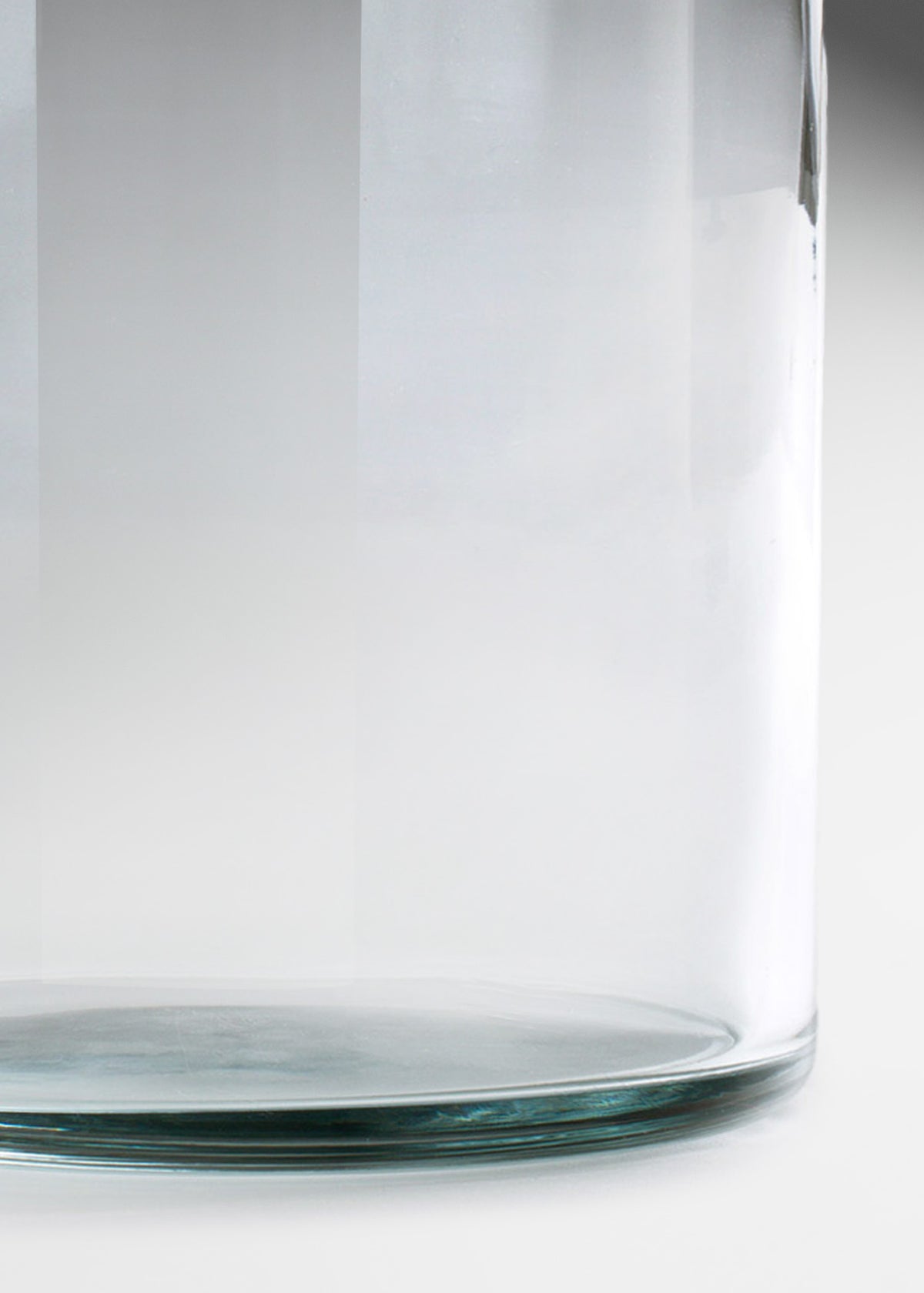 Vaso para vela de vidrio transparente Round Midi 720 ml — imagen de producto, vista 4